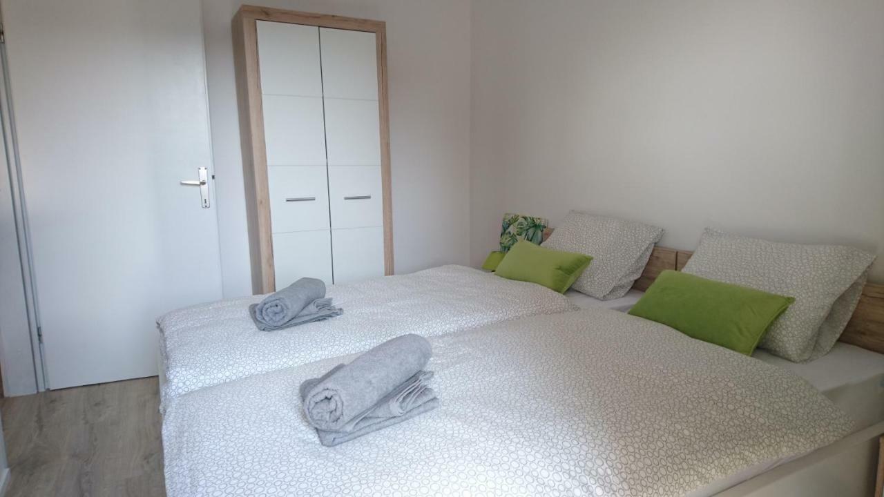 Ela Cres Appartement Buitenkant foto