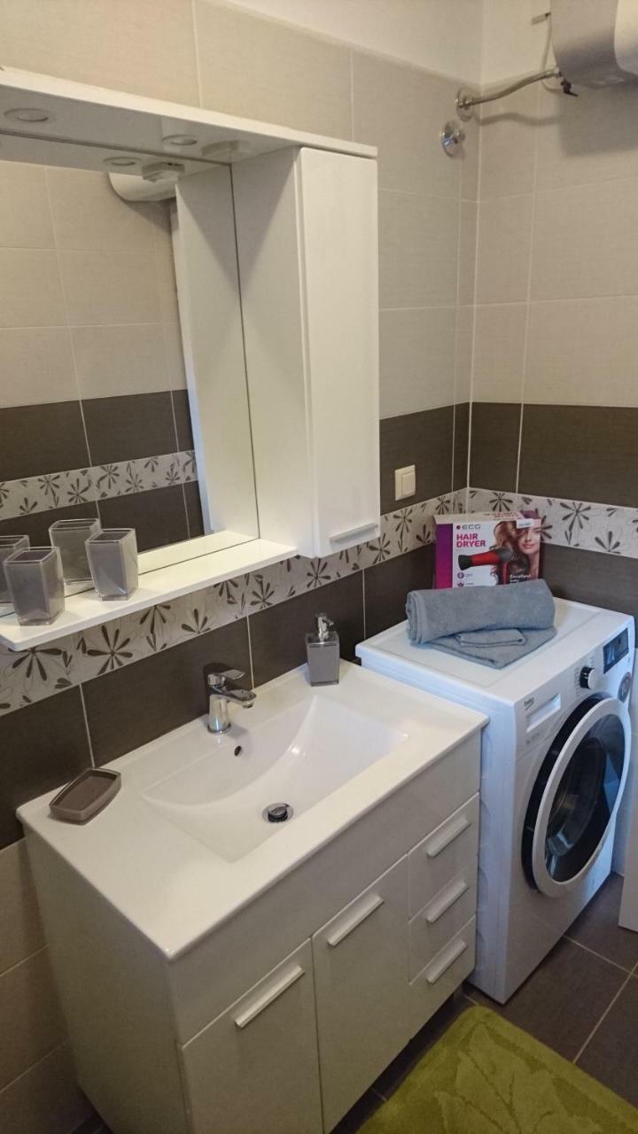Ela Cres Appartement Buitenkant foto