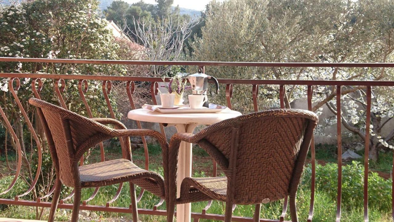 Ela Cres Appartement Buitenkant foto